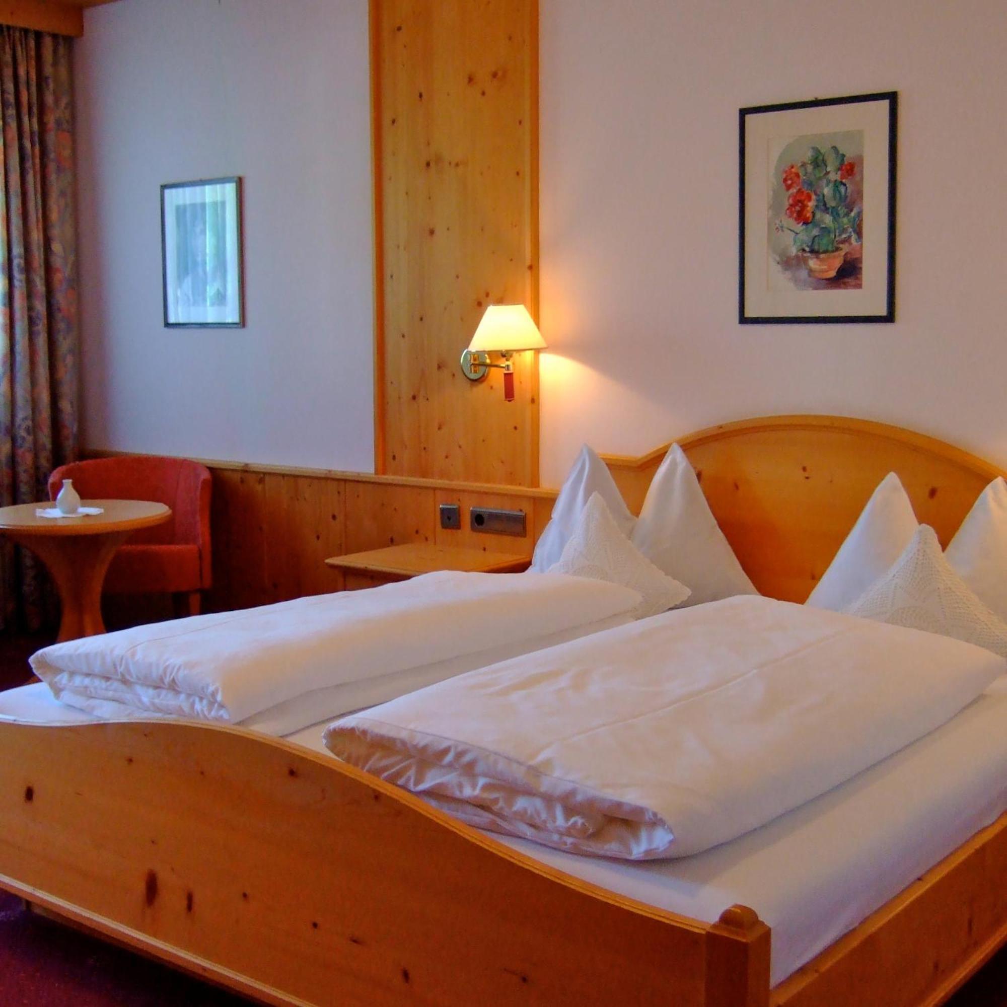 Hotel Tyrol 푸네스 외부 사진