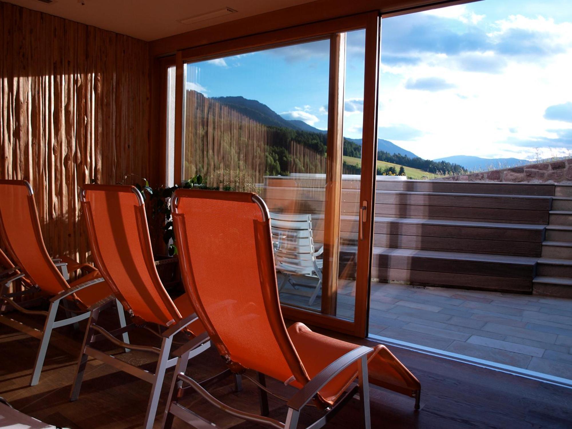 Hotel Tyrol 푸네스 외부 사진